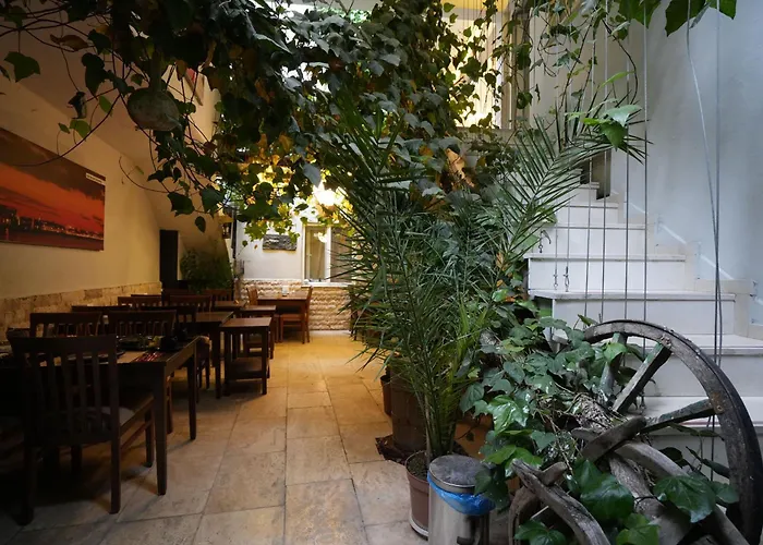 Ozenturku Hotel
